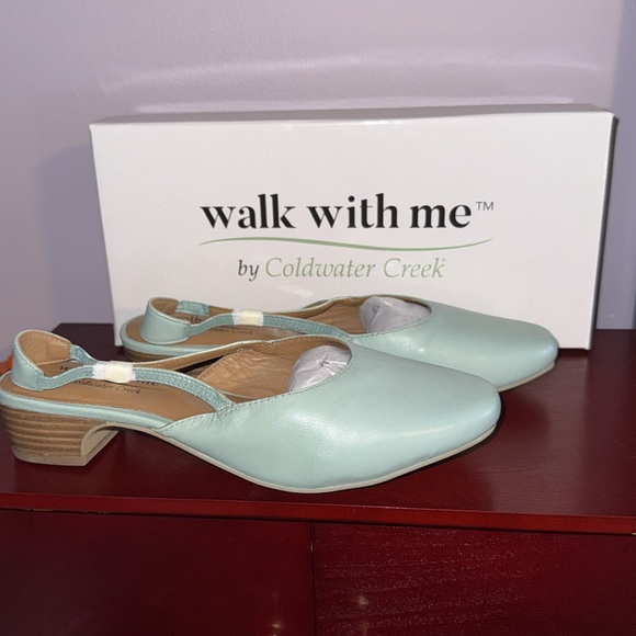 Josie Slingbacks by Walk with Me Shoes
Women’s Size 7.5 - Picture 2 of 6